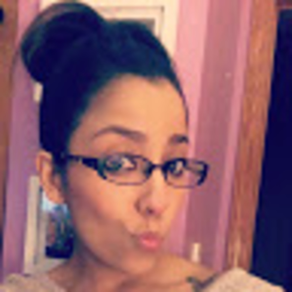 Meet your Posher, Lydia